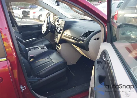 2016 Chrysler Town & Country Touring z USA, uszkodzony, nr VIN 2C4RC1BG3GR173025